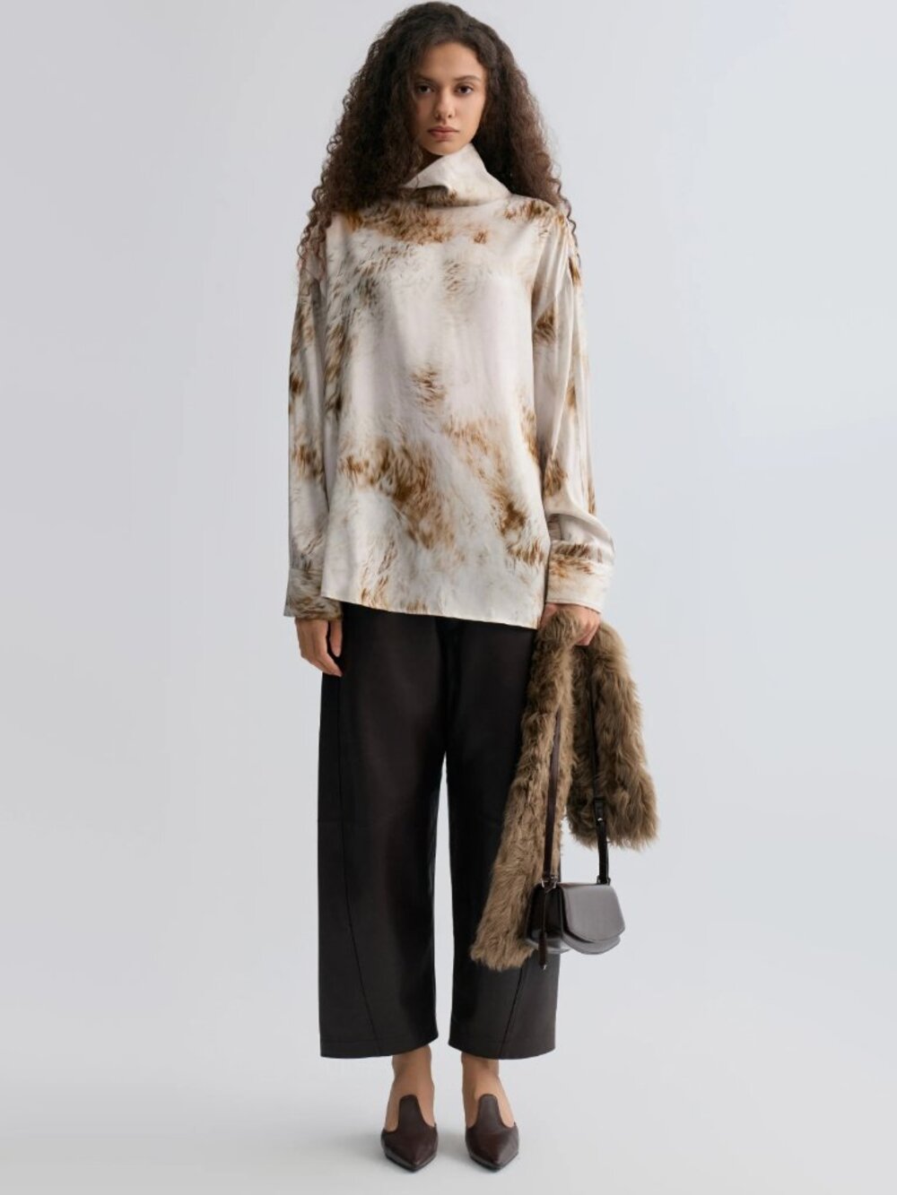 The Front Row Shop Fur Print Top, size Small - Picture 13 of 16